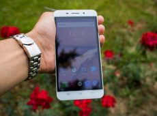 TESLA SmartPhone 6.2 review – Sweet-Tempered beast