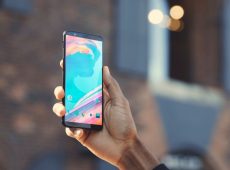 OxygenOS 4.7.2 update already available on the OnePlus 5T phones