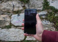 Nokia 5 Review – Middle class metal beauty