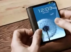 Samsung plans to mass produce foldable OLED panel this summer