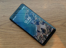 Issues on the search bar of the Google Pixel smartphone causes problems for the users