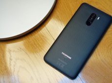 Flagship-killer killer? Pocophone F1 for only €260