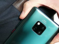 Huawei marks 200 million sales in 2018