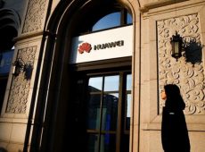Huawei fined employees who Tweeted from iPhone