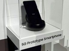 Samsung presented 5G phone at CES
