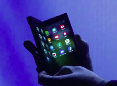 Samsung pitched foldable phone to customers at CES 2019