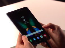 Galaxy Fold shows up in new video